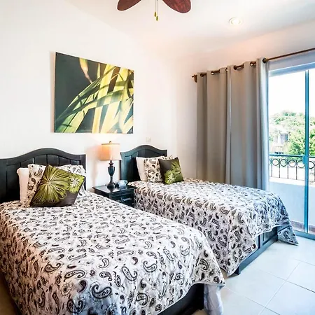 Las Gaviotas Condo